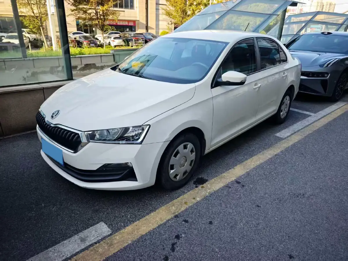 2020 Skoda Rapid 1.5L 112HP L4 5MT