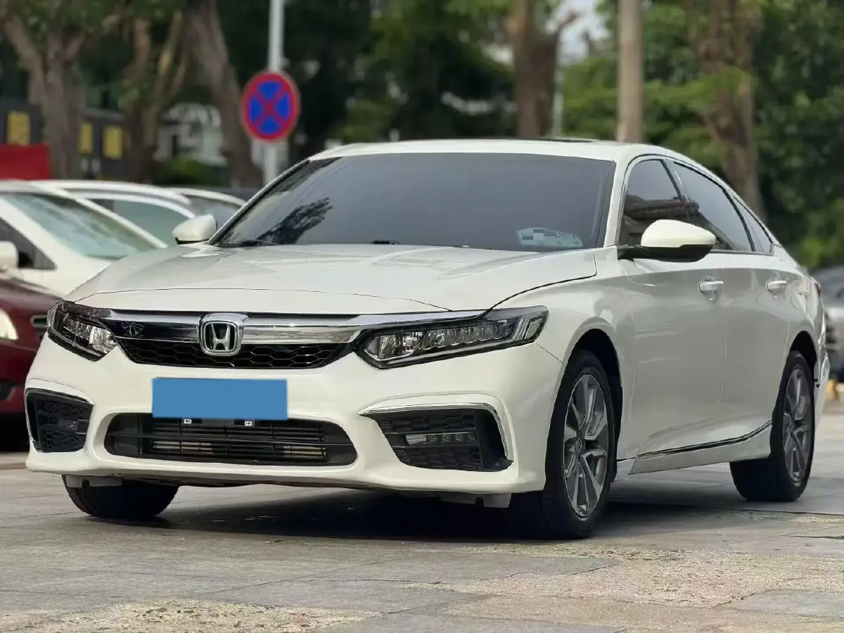 2019 Honda Inspire 1.5T 194HP L4 CVT