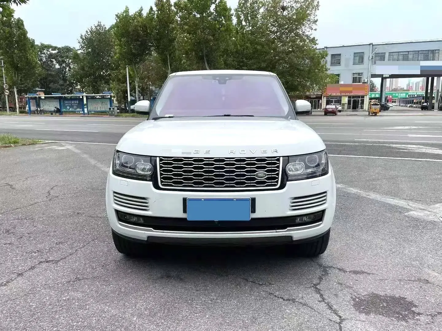 2017 LAND ROVER thumbnail 2