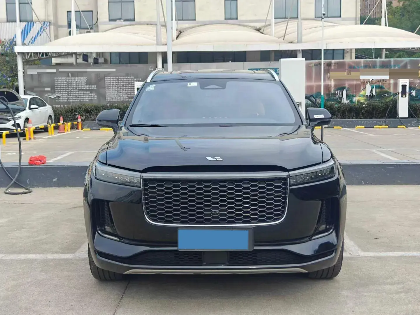 2021 LI ONE thumbnail 2