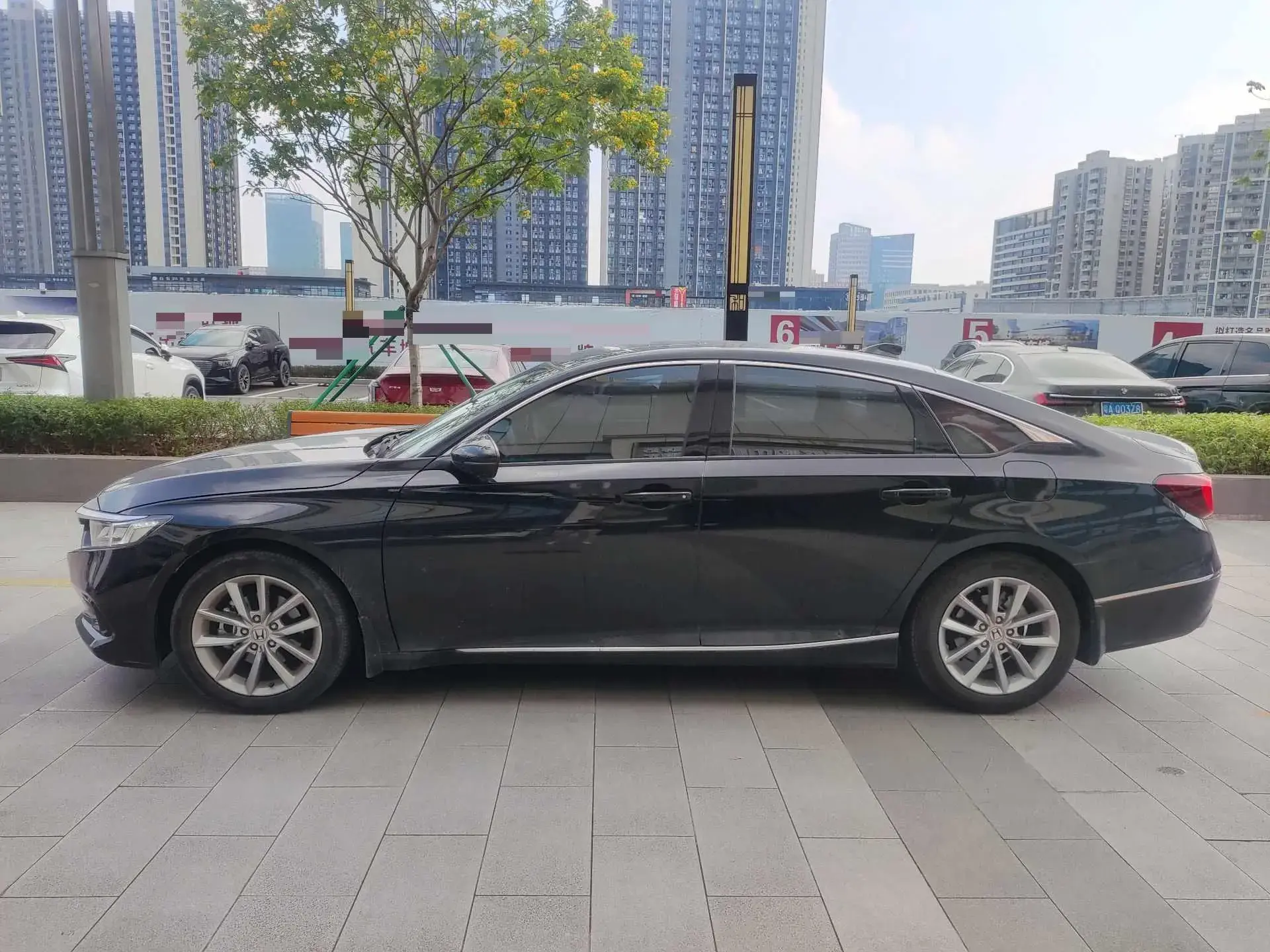 2022 HONDA ACCORD thumbnail 2