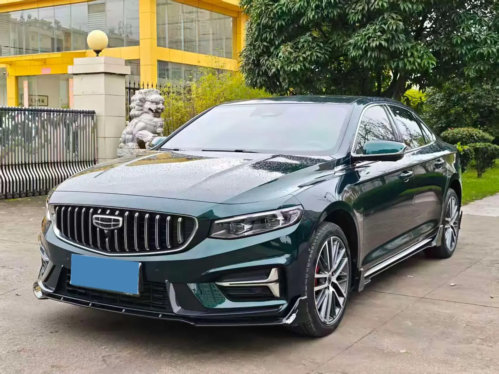 2023 GEELY PREFACE view 1