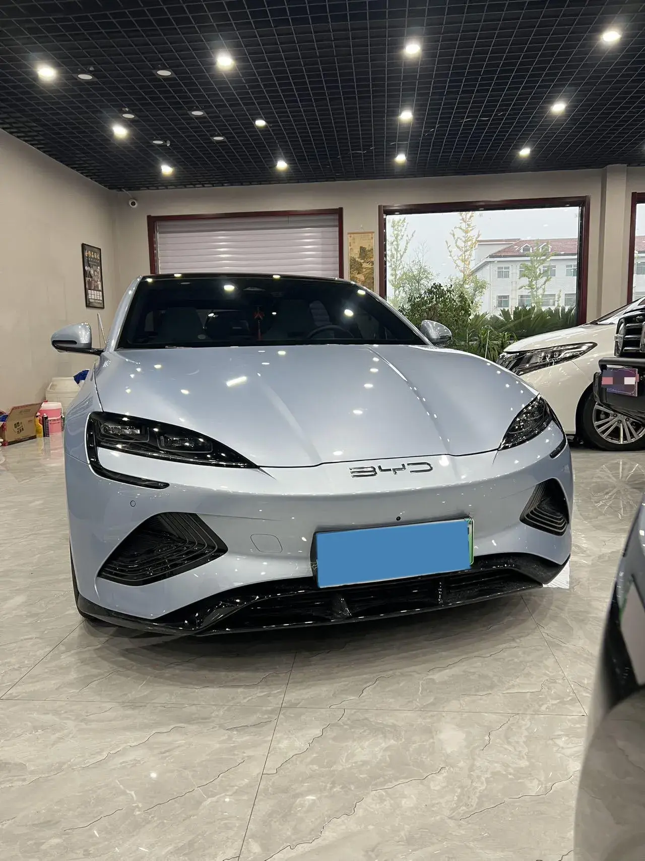 2022 BYD SEAL thumbnail 2