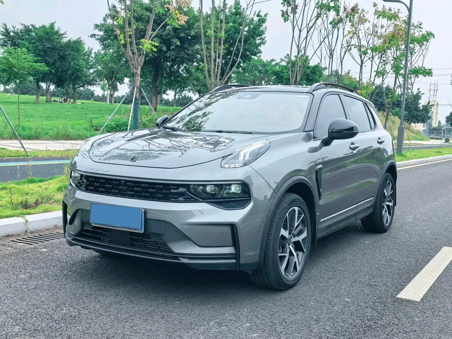 2021 LYNK&CO 01 view 1