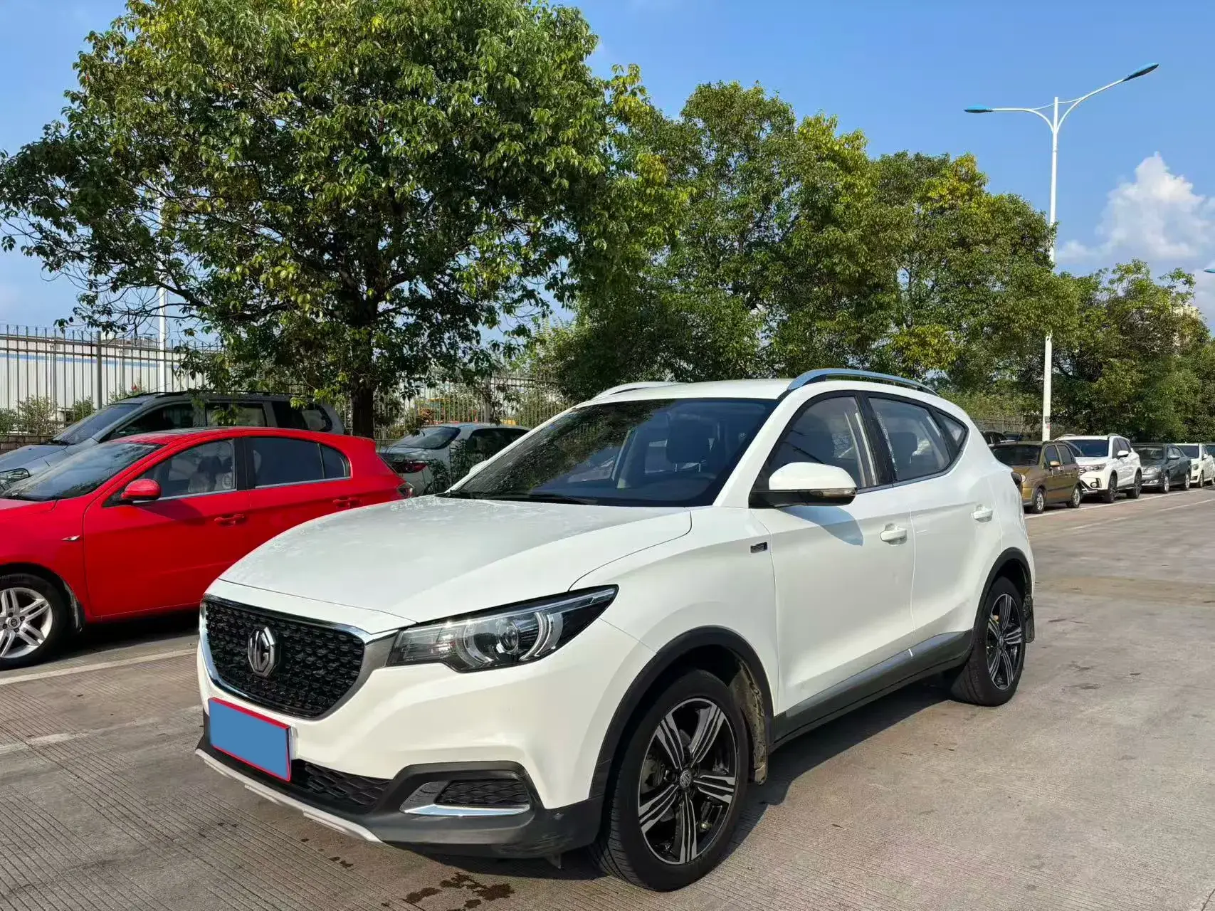 2017 MG ZS view 1