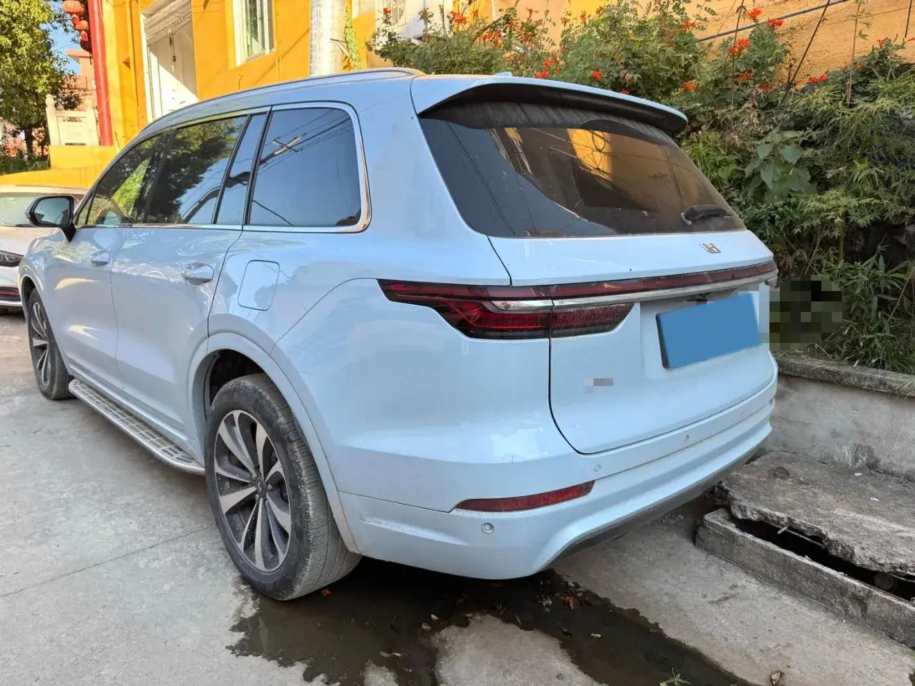 2020 LI ONE thumbnail 4