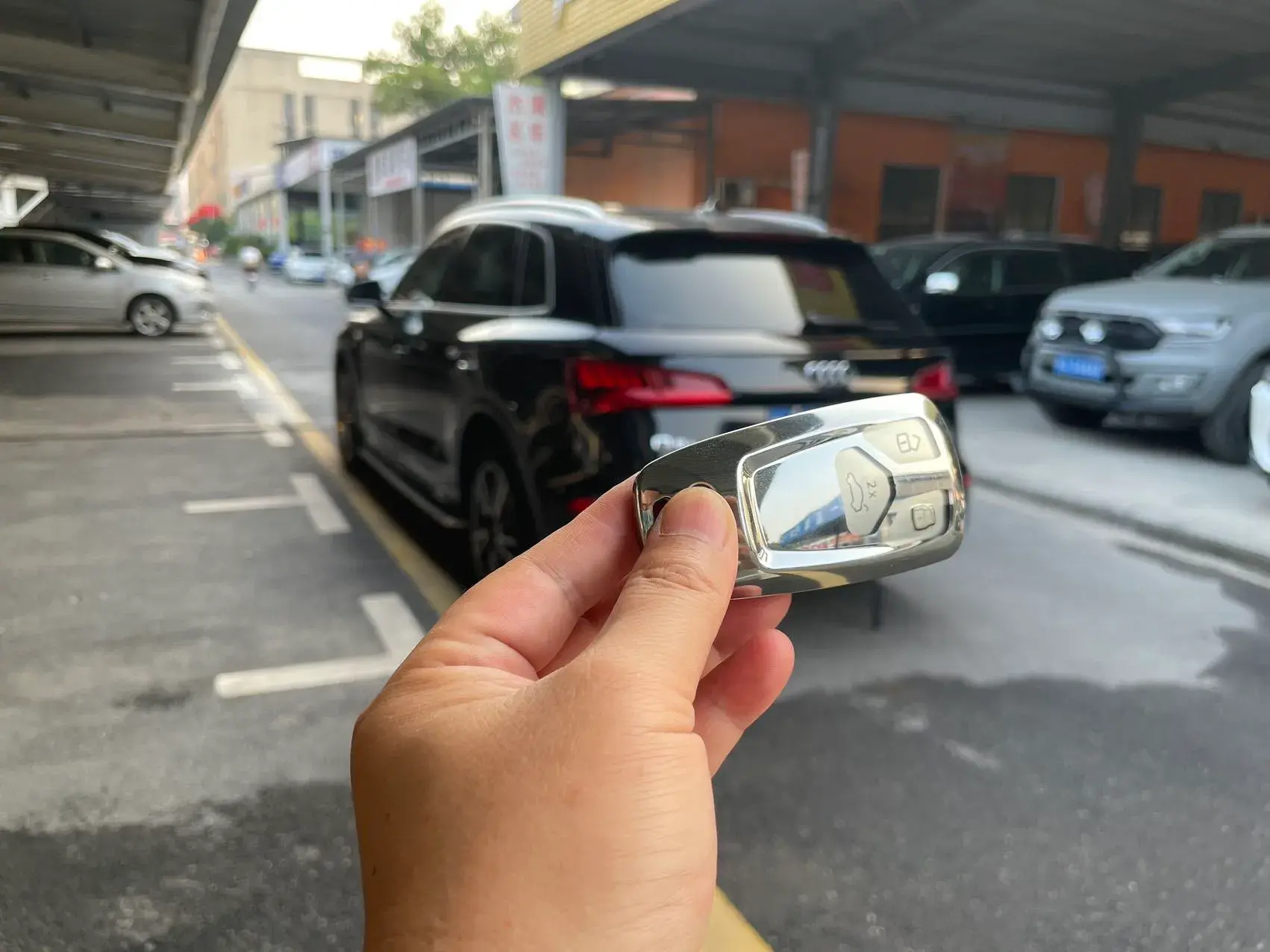 2020 AUDI Q5L thumbnail 3