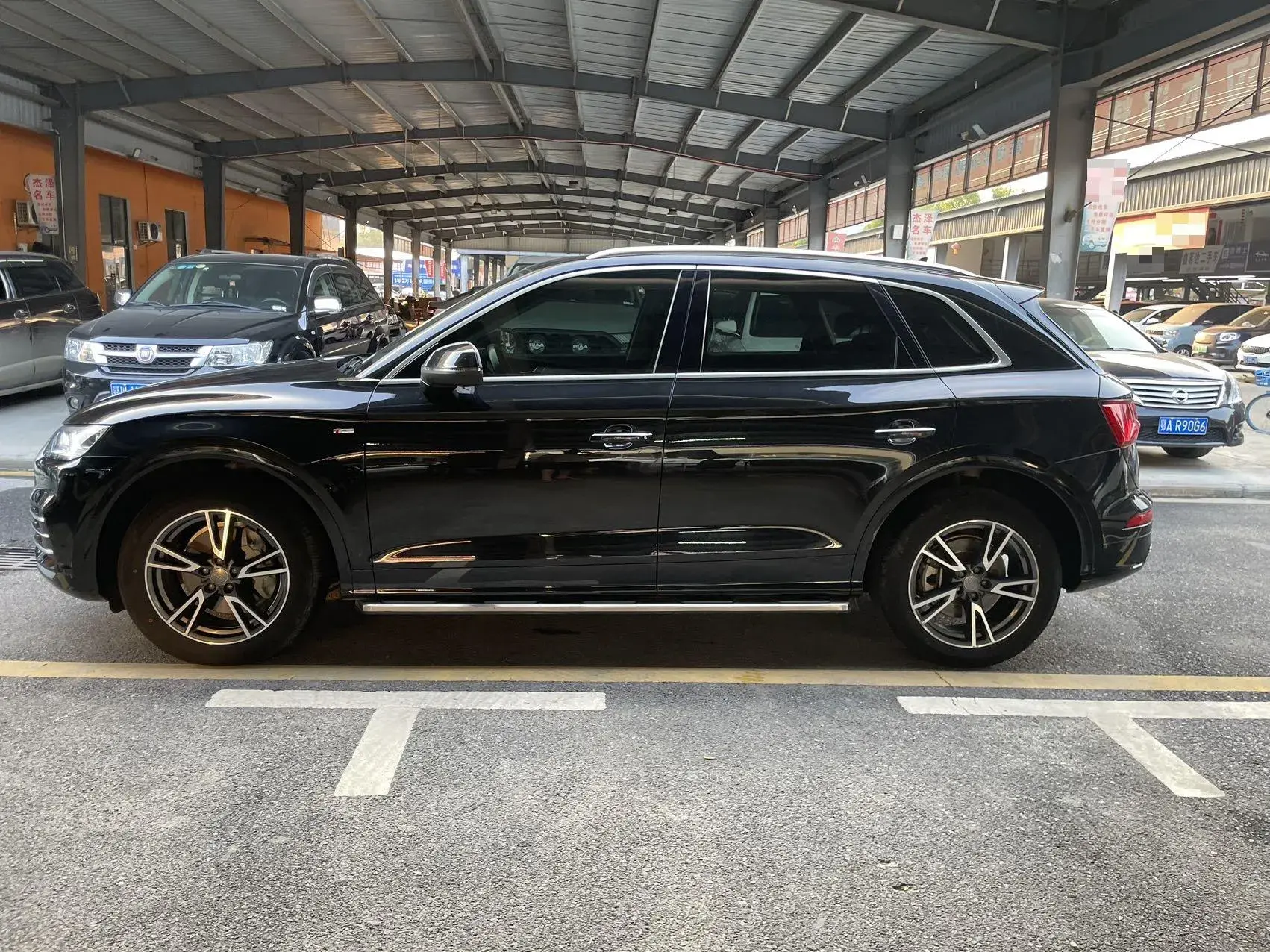 2020 AUDI Q5L thumbnail 4