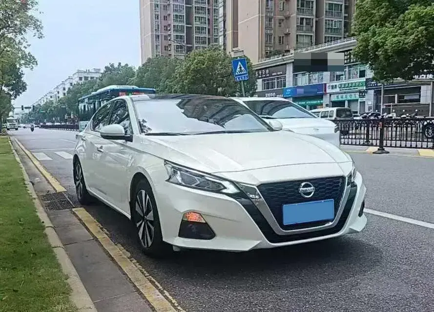 2021 NISSAN TEANA thumbnail 3