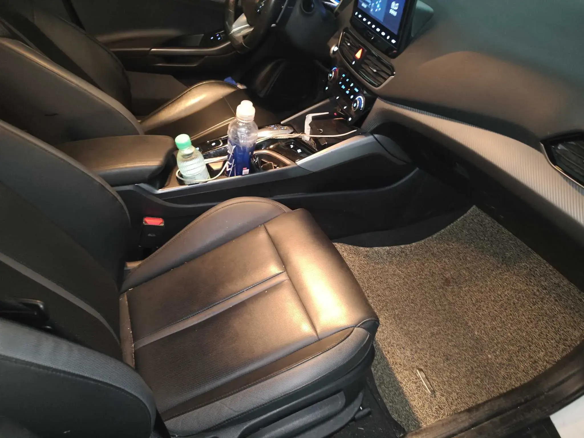 2020 HYUNDAI LA thumbnail 2