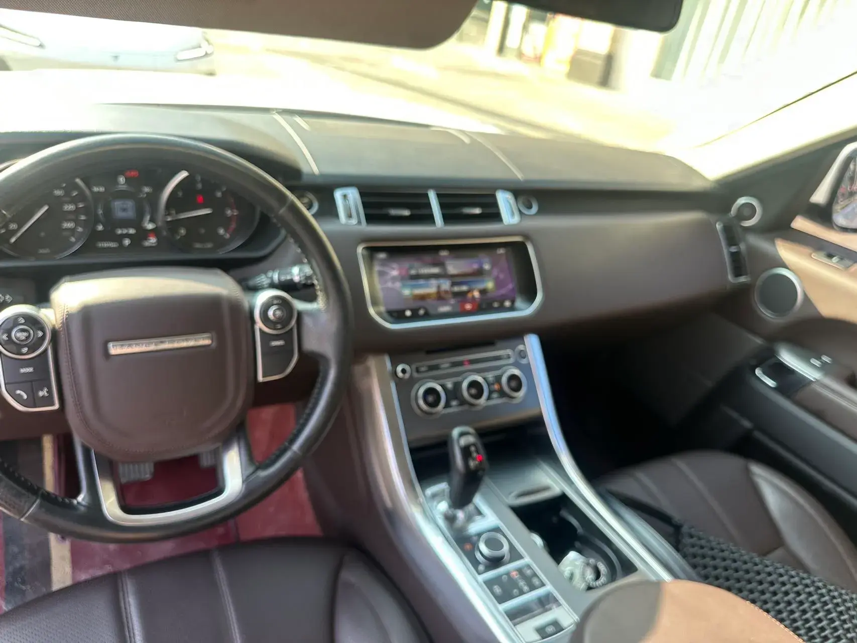 2016 LAND ROVER thumbnail 4