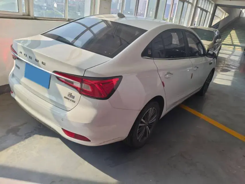 2019 ROEWE I5 thumbnail 4