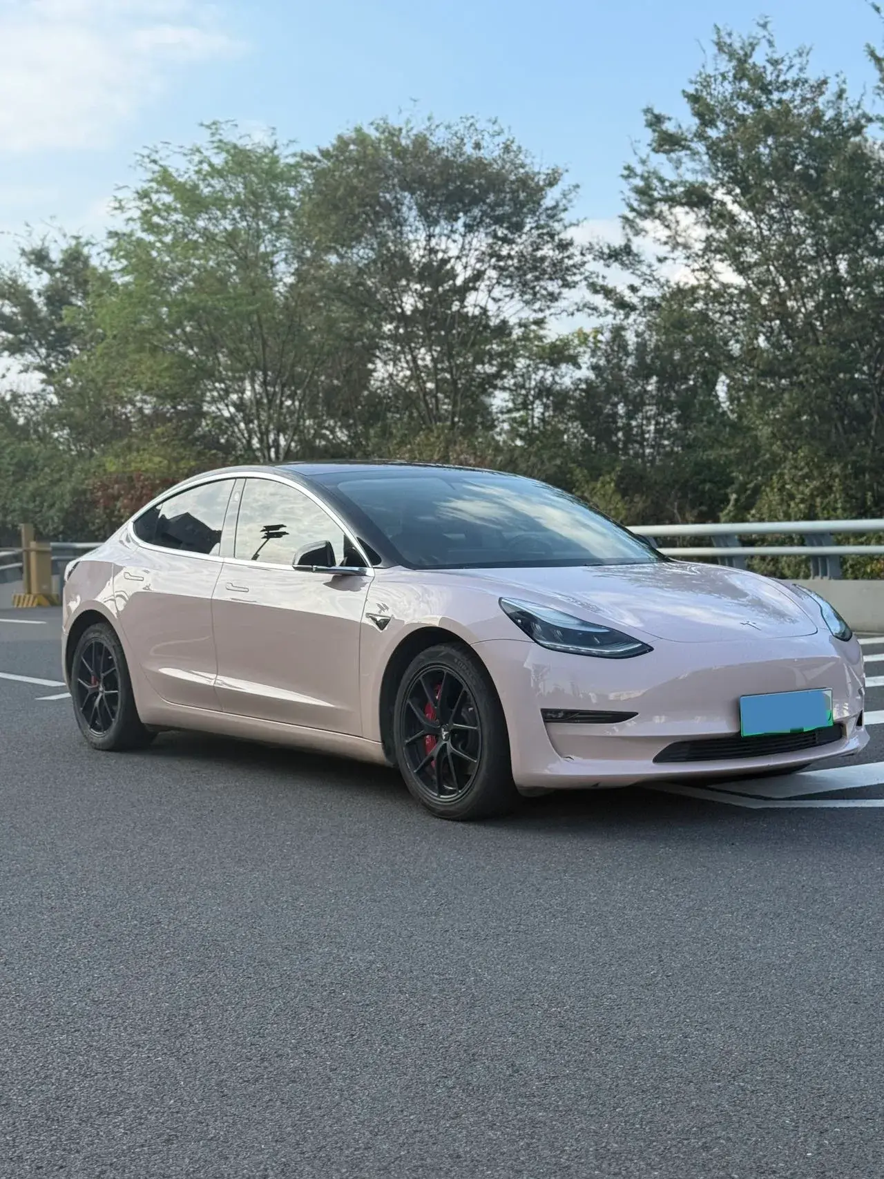 2019 TESLA MODEL thumbnail 2