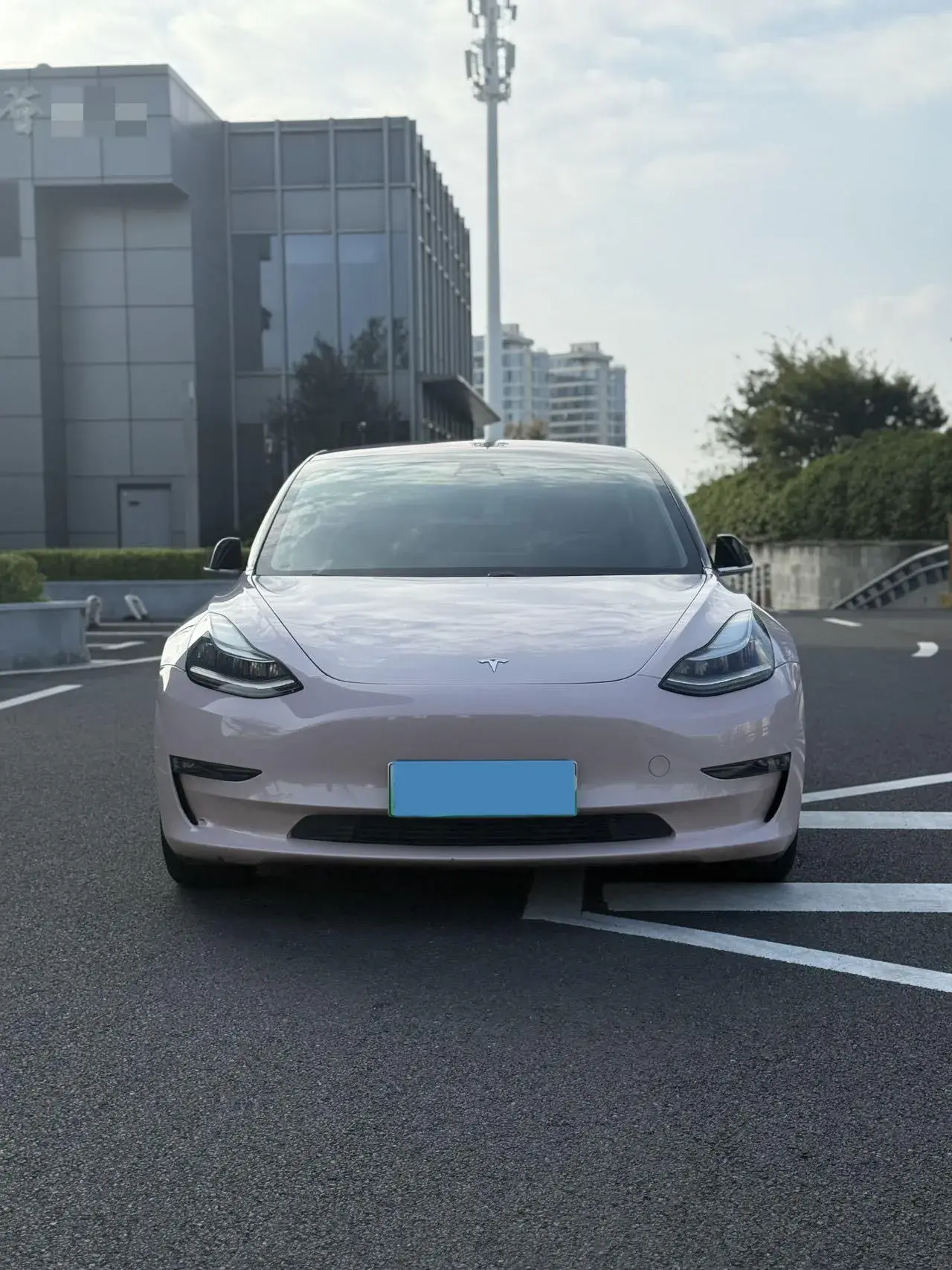 2019 TESLA MODEL thumbnail 3