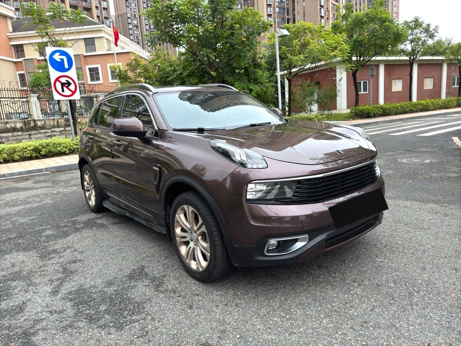 2018 LYNK&CO 01 thumbnail 3