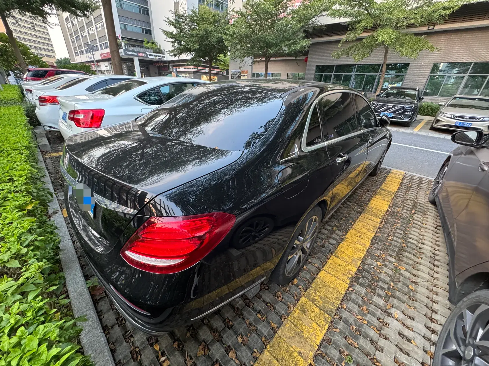 2020 MERCEDES-BENZ E thumbnail 3