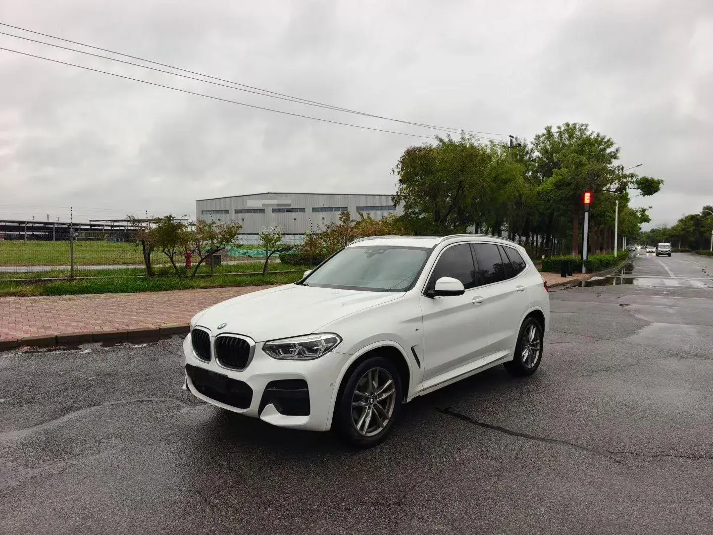 2021 BMW X3 view 1