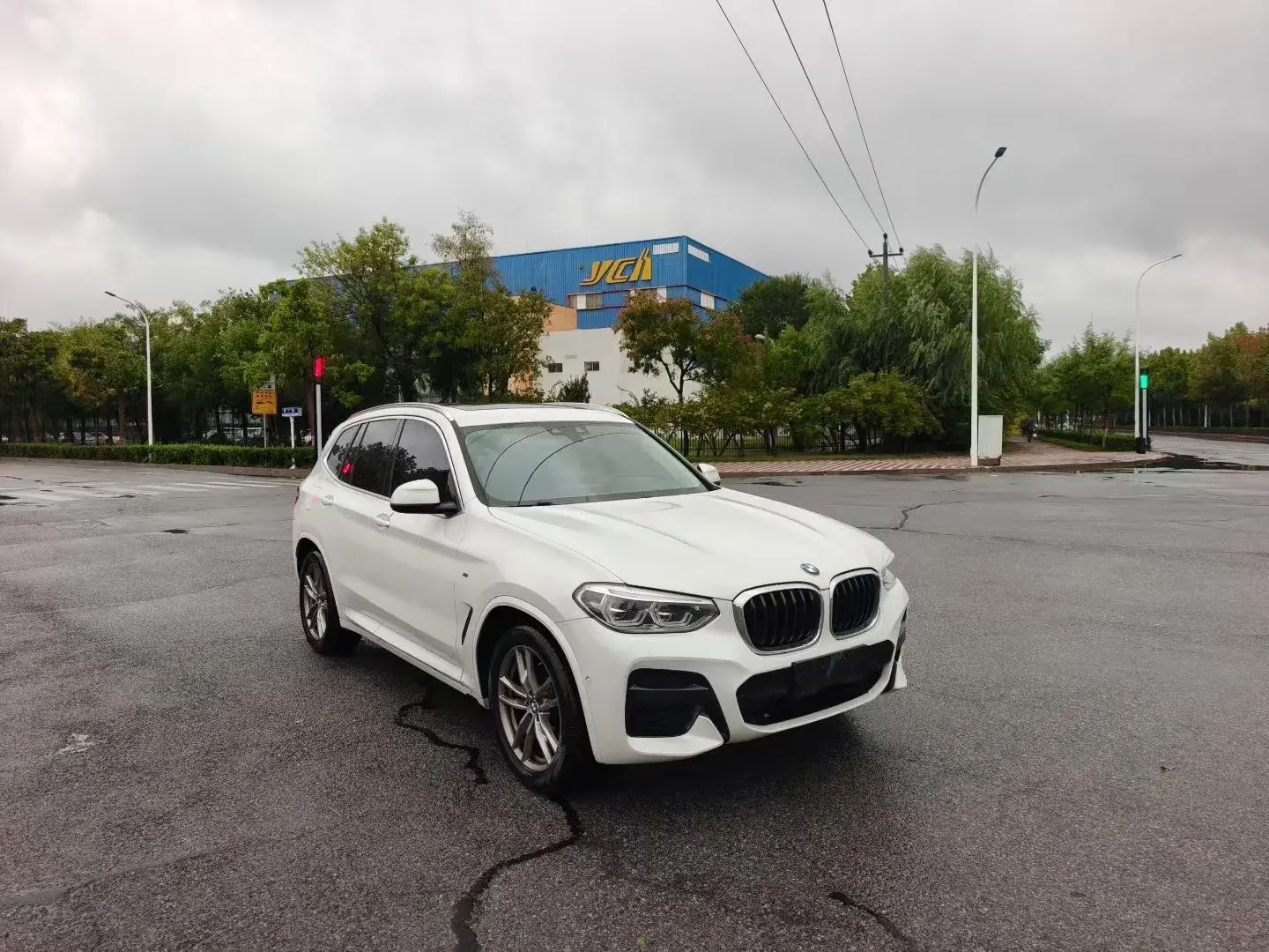 2021 BMW X3 thumbnail 4