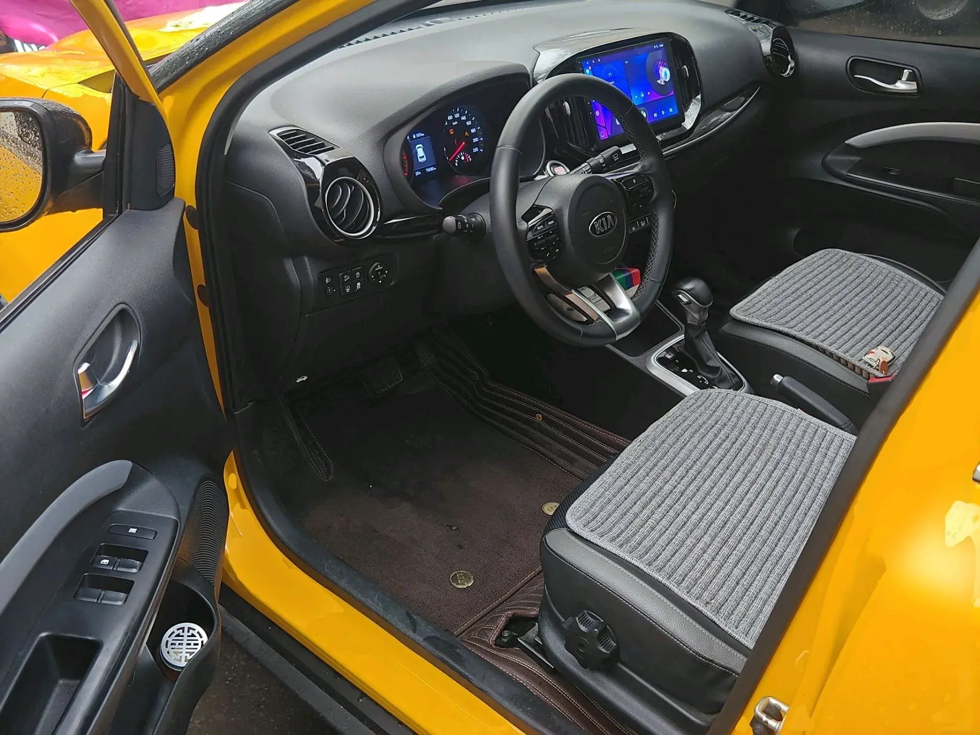 2019 KIA KX1 thumbnail 2