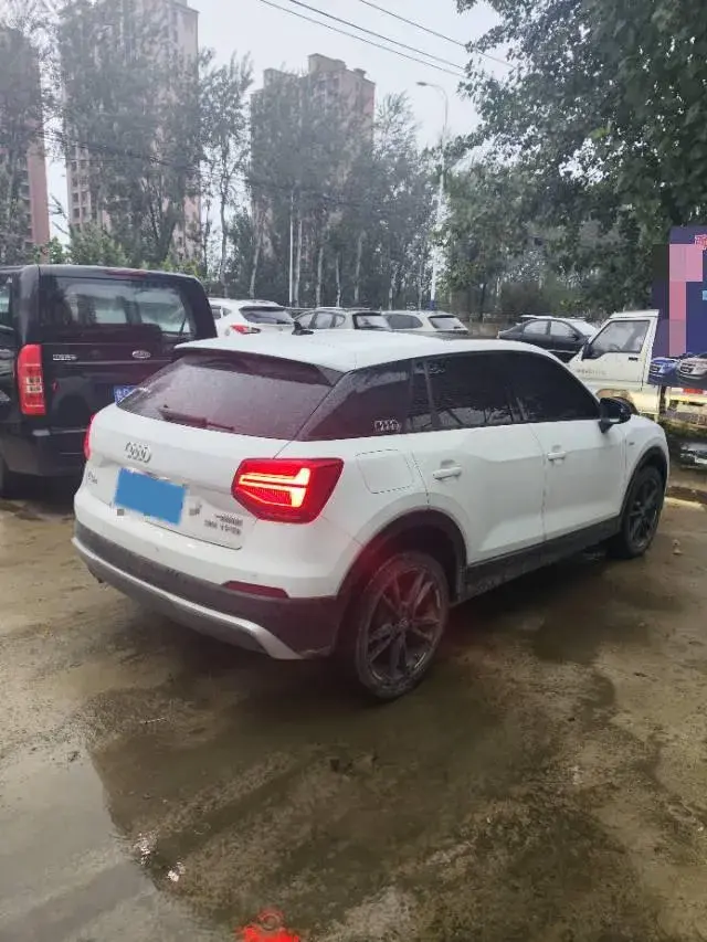 2020 AUDI Q2L thumbnail 4