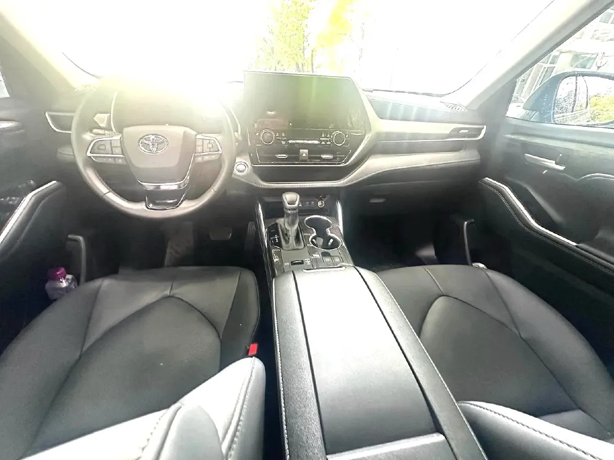 2026 Toyota Sienna 2.5L 189HP L4 E-CVT Hybrid,autocango,china used car exporter,china ev exporter,chinese used car exporter,chinese used ev exporter