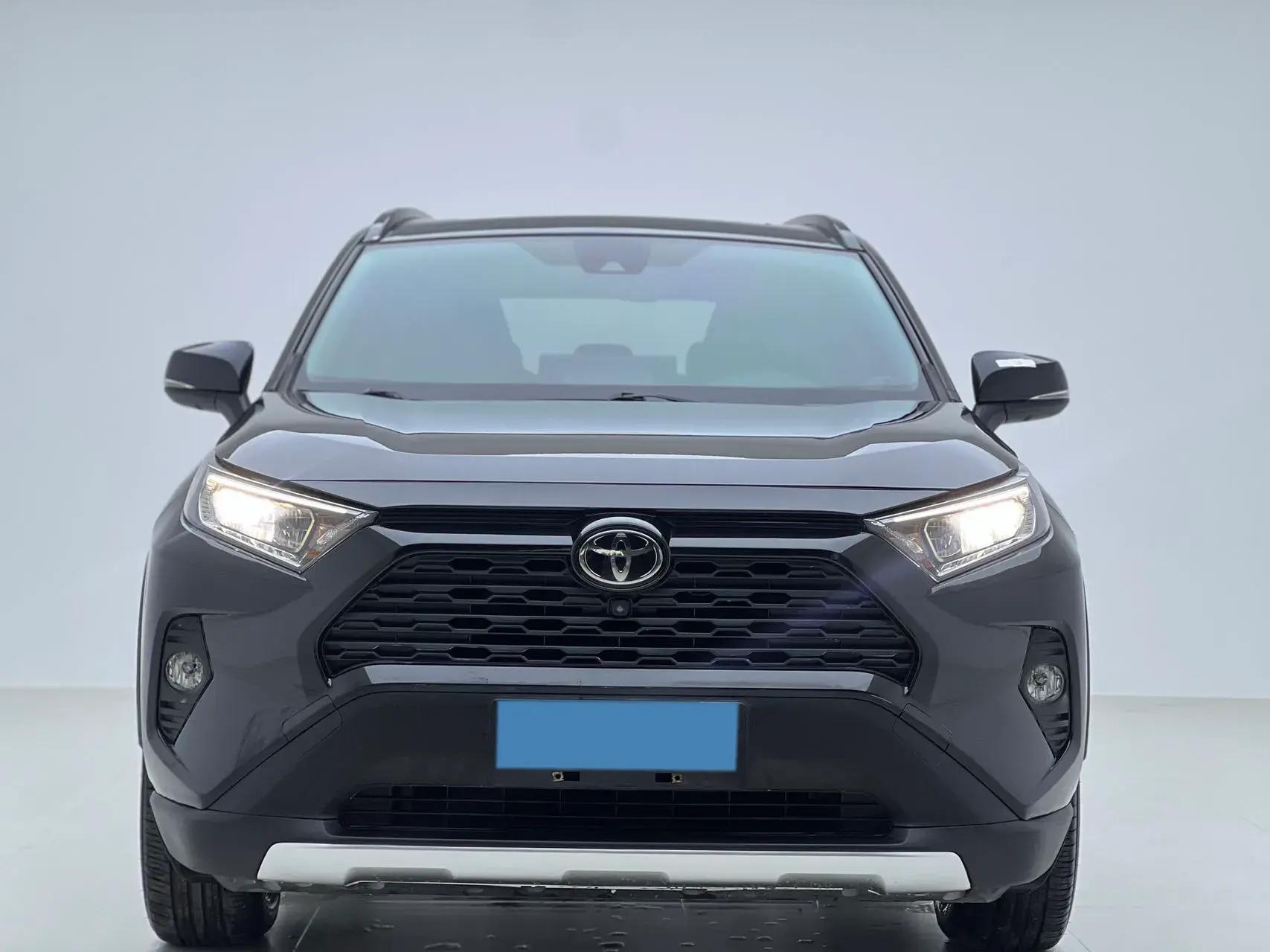 2020 TOYOTA RAV4 thumbnail 2