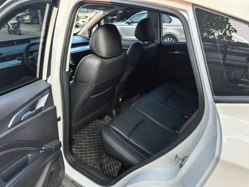 2022 NETA U thumbnail 3