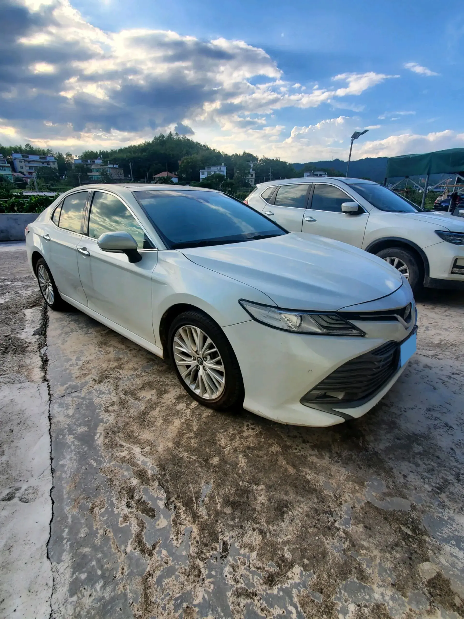 2018 TOYOTA CAMRY thumbnail 3