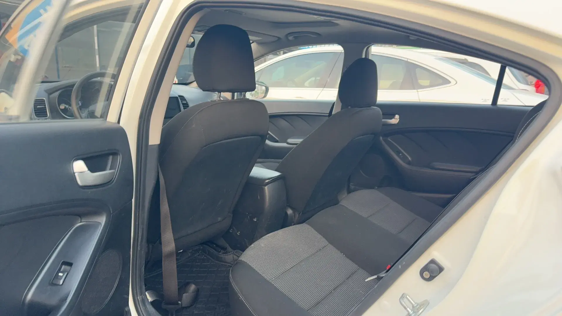 2017 KIA K3 thumbnail 4