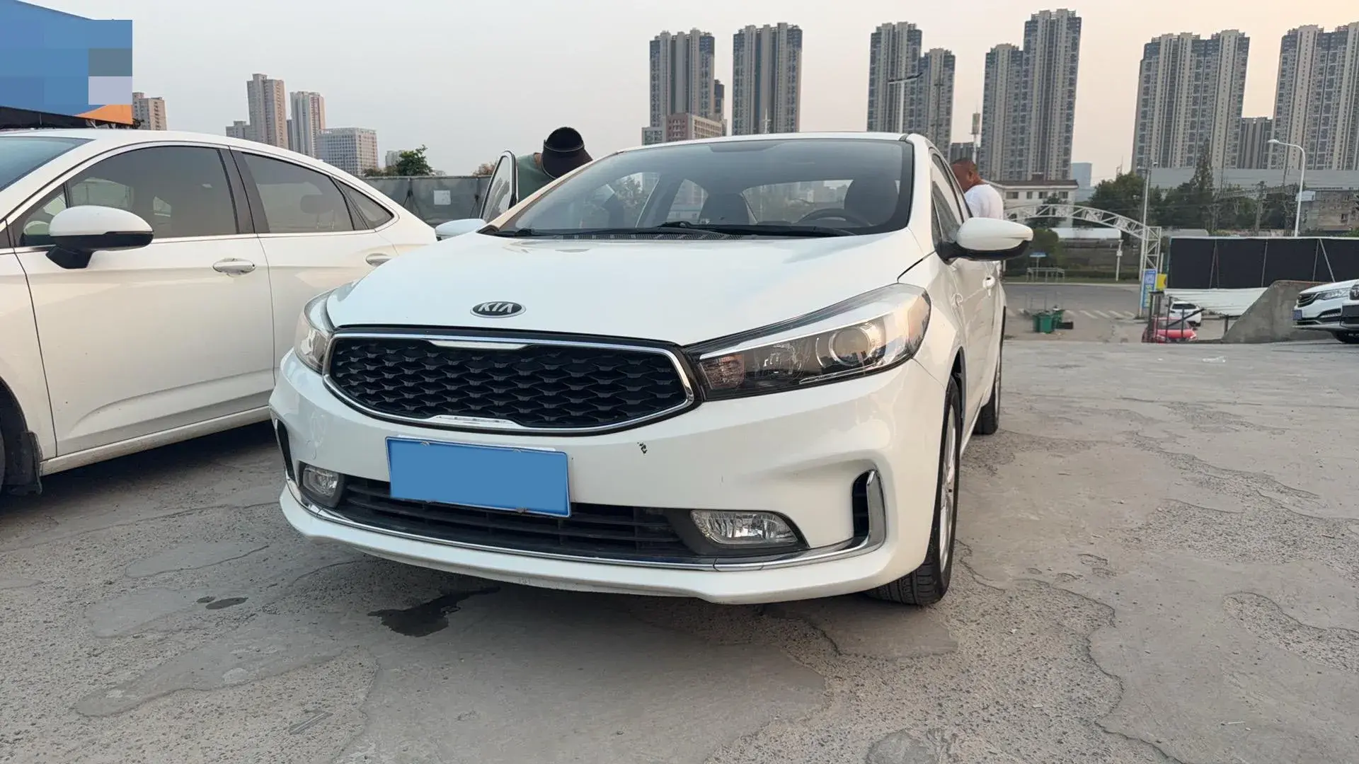 2017 KIA K3 thumbnail 3