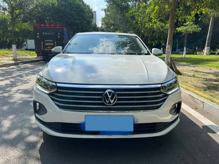 2023 VOLKSWAGEN LAVIDA thumbnail 2