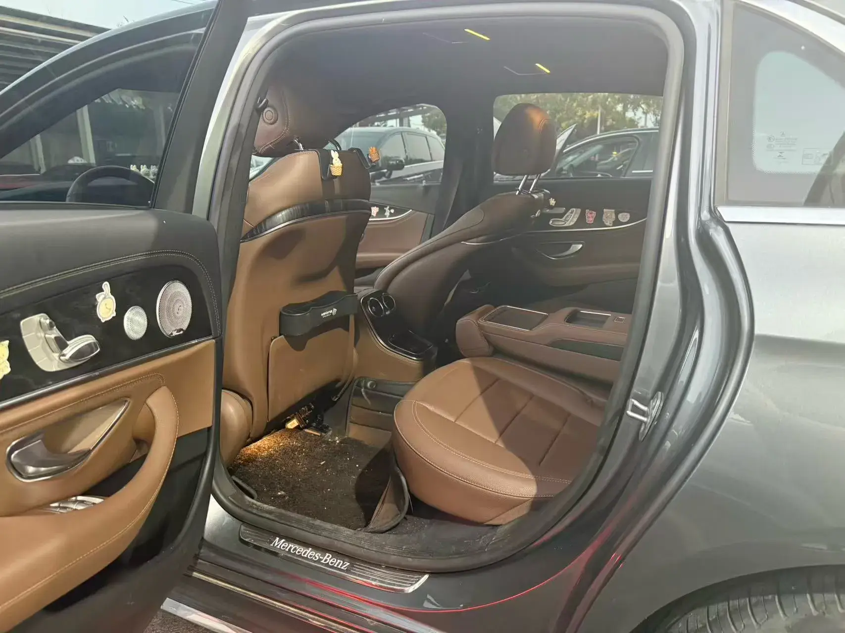 2021 MERCEDES-BENZ E thumbnail 4