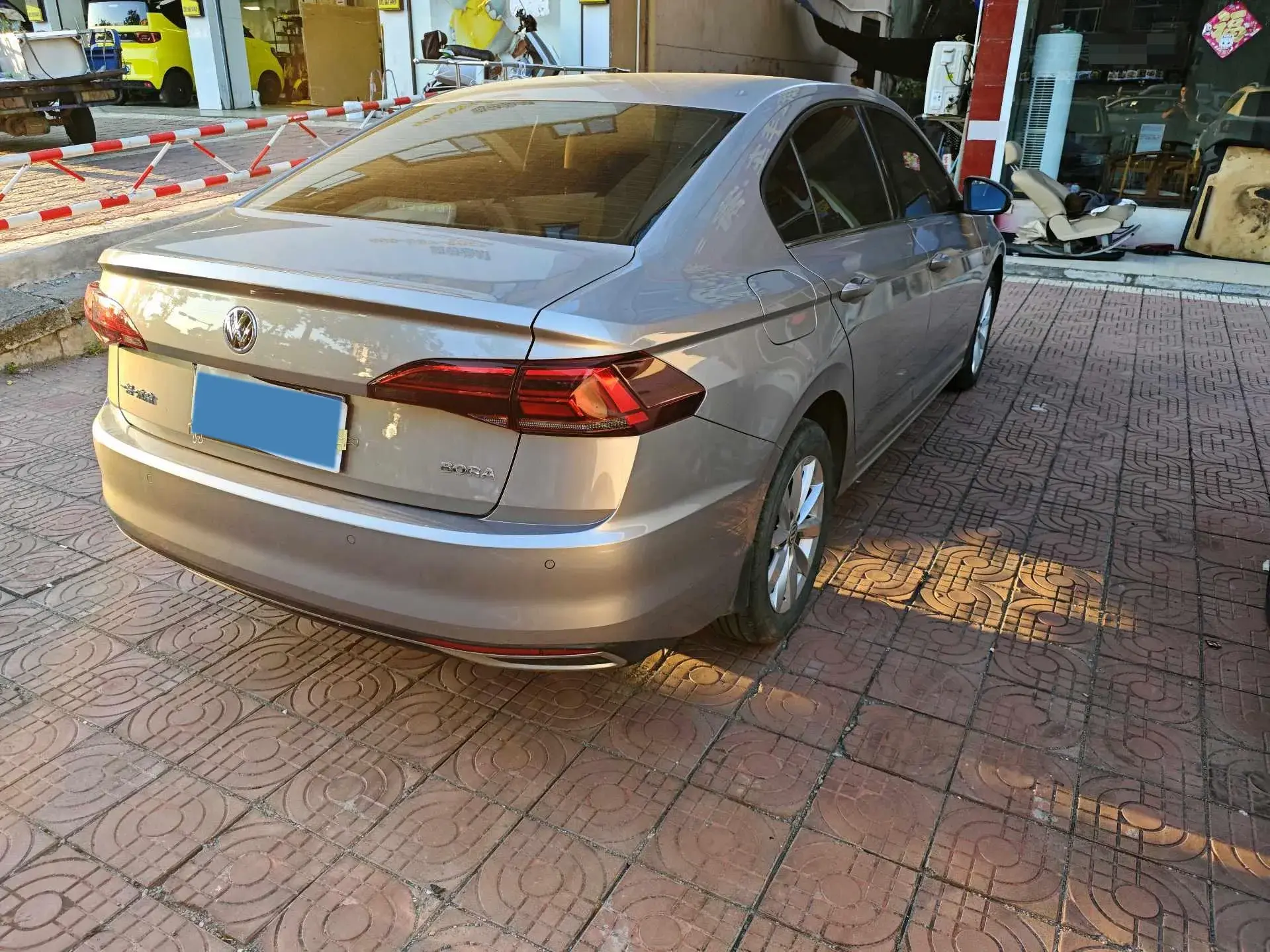 2020 VOLKSWAGEN BORA thumbnail 4