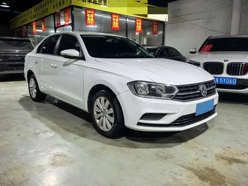 2019 VOLKSWAGEN BORA thumbnail 3