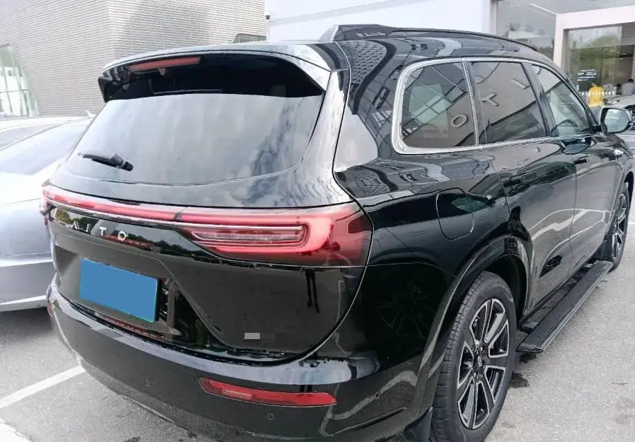 2024 AITO AITO thumbnail 3