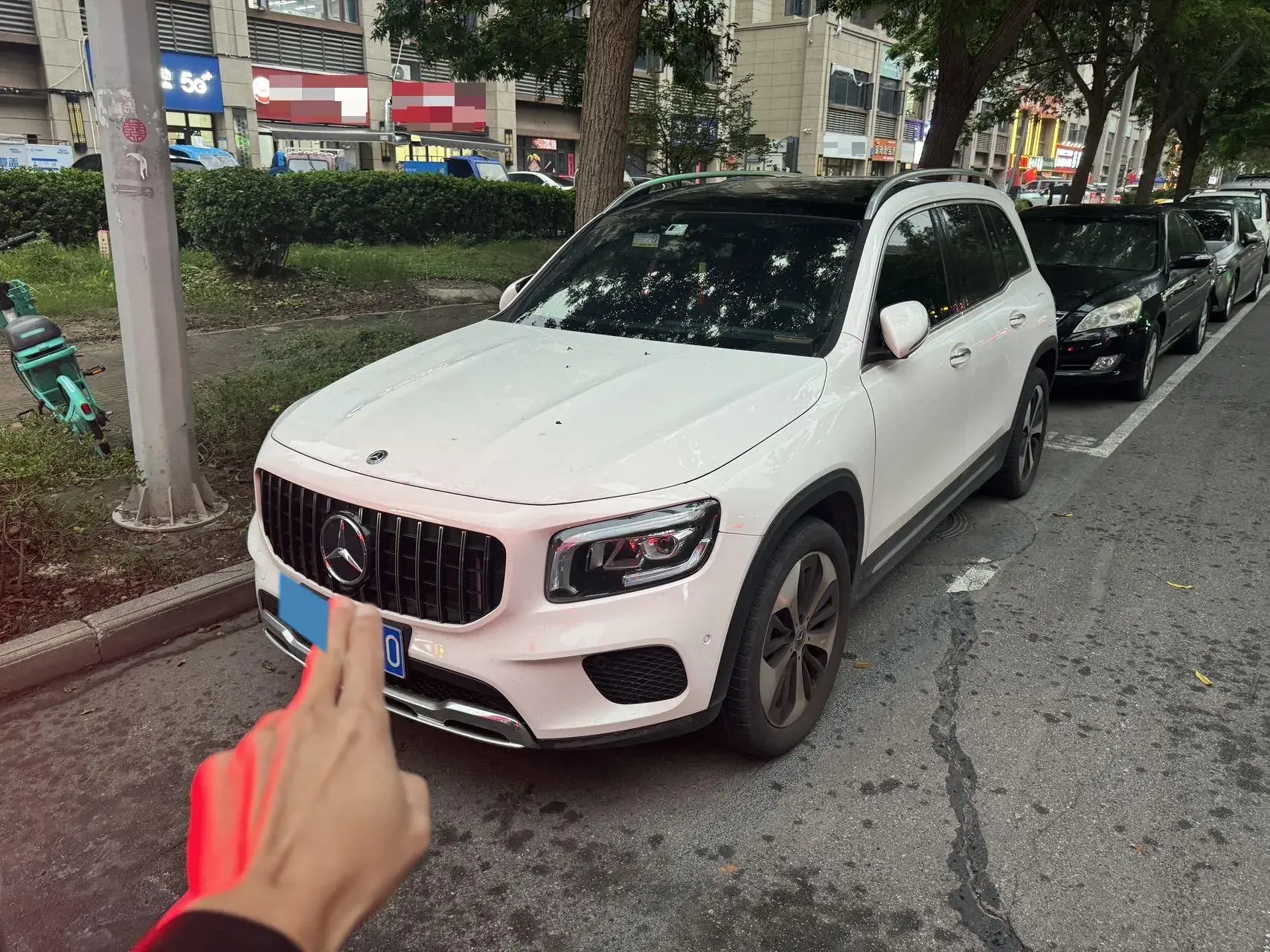 2020 MERCEDES-BENZ GLB view 1