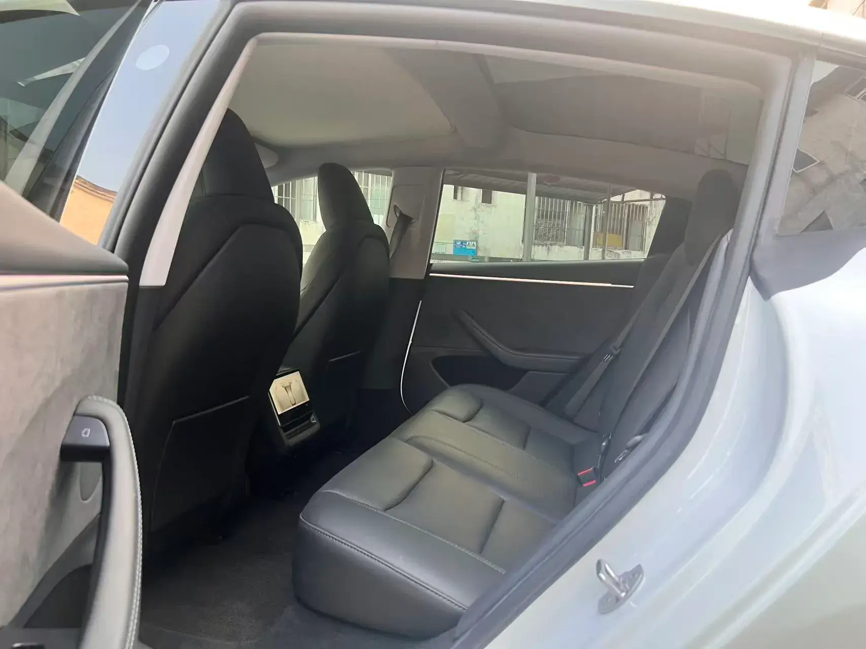 2023 TESLA MODEL thumbnail 3