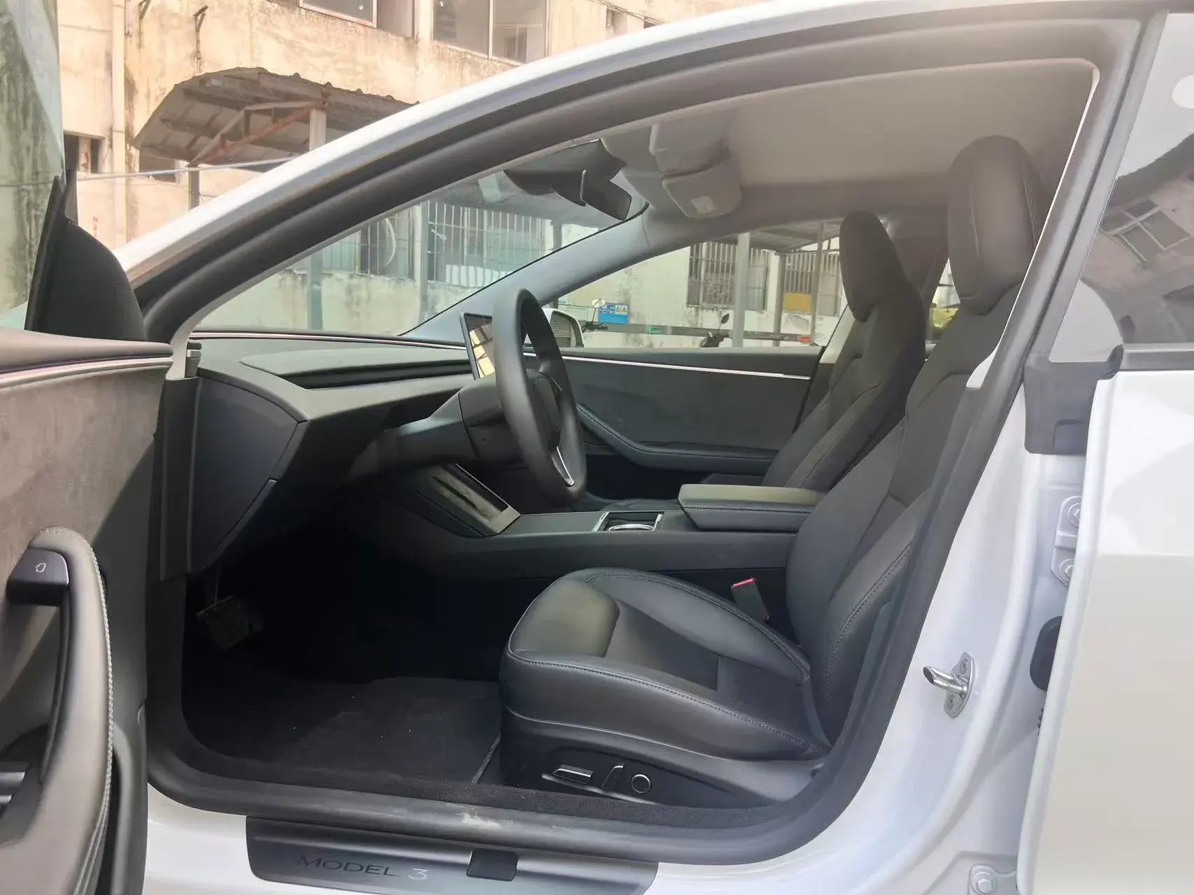 2023 TESLA MODEL thumbnail 4