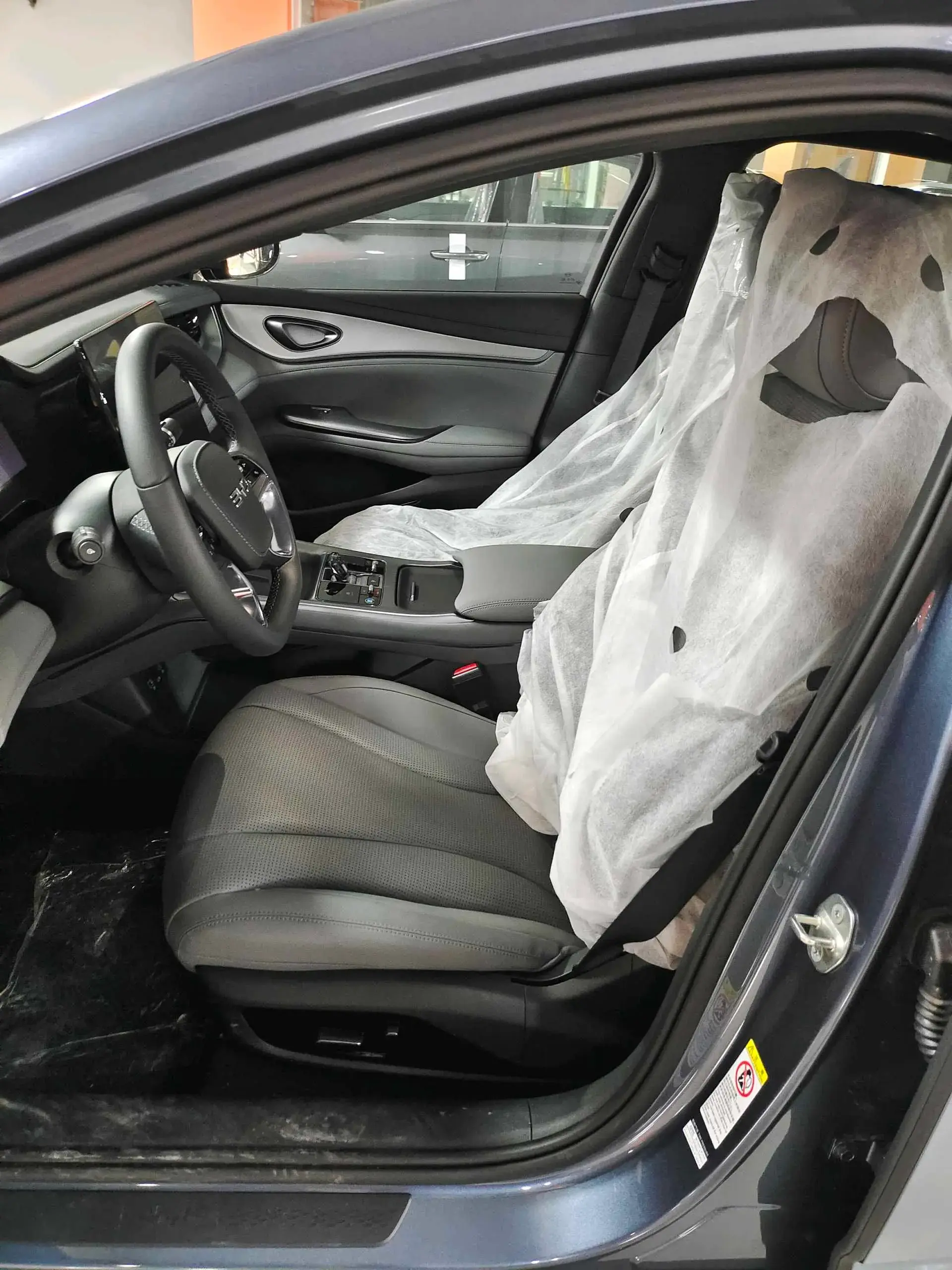 2025 BYD SEAL07 thumbnail 3