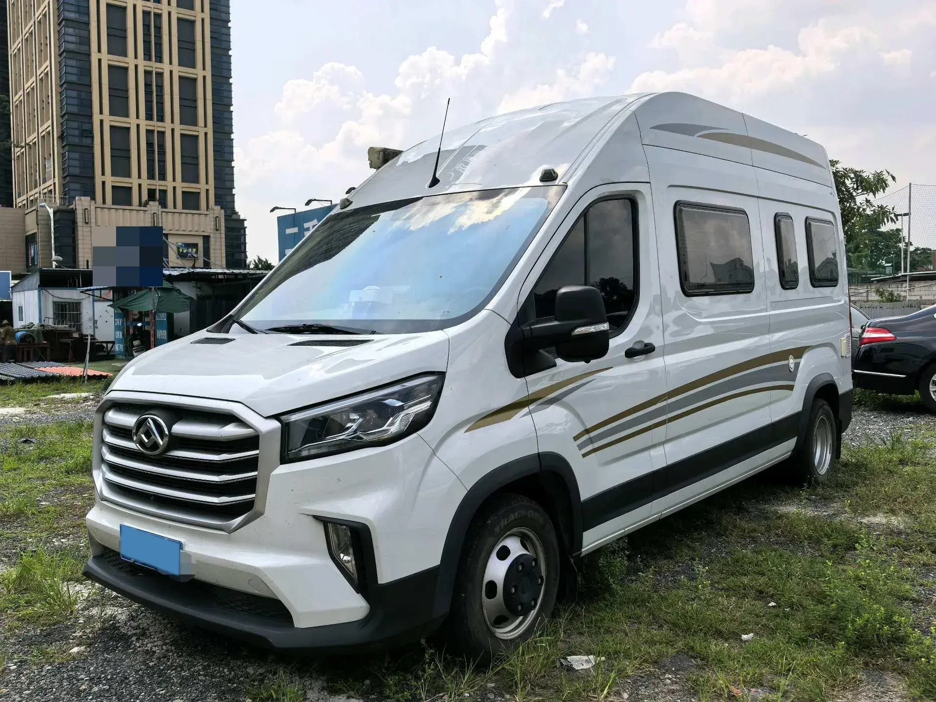 2021 MAXUS XINTU view 1