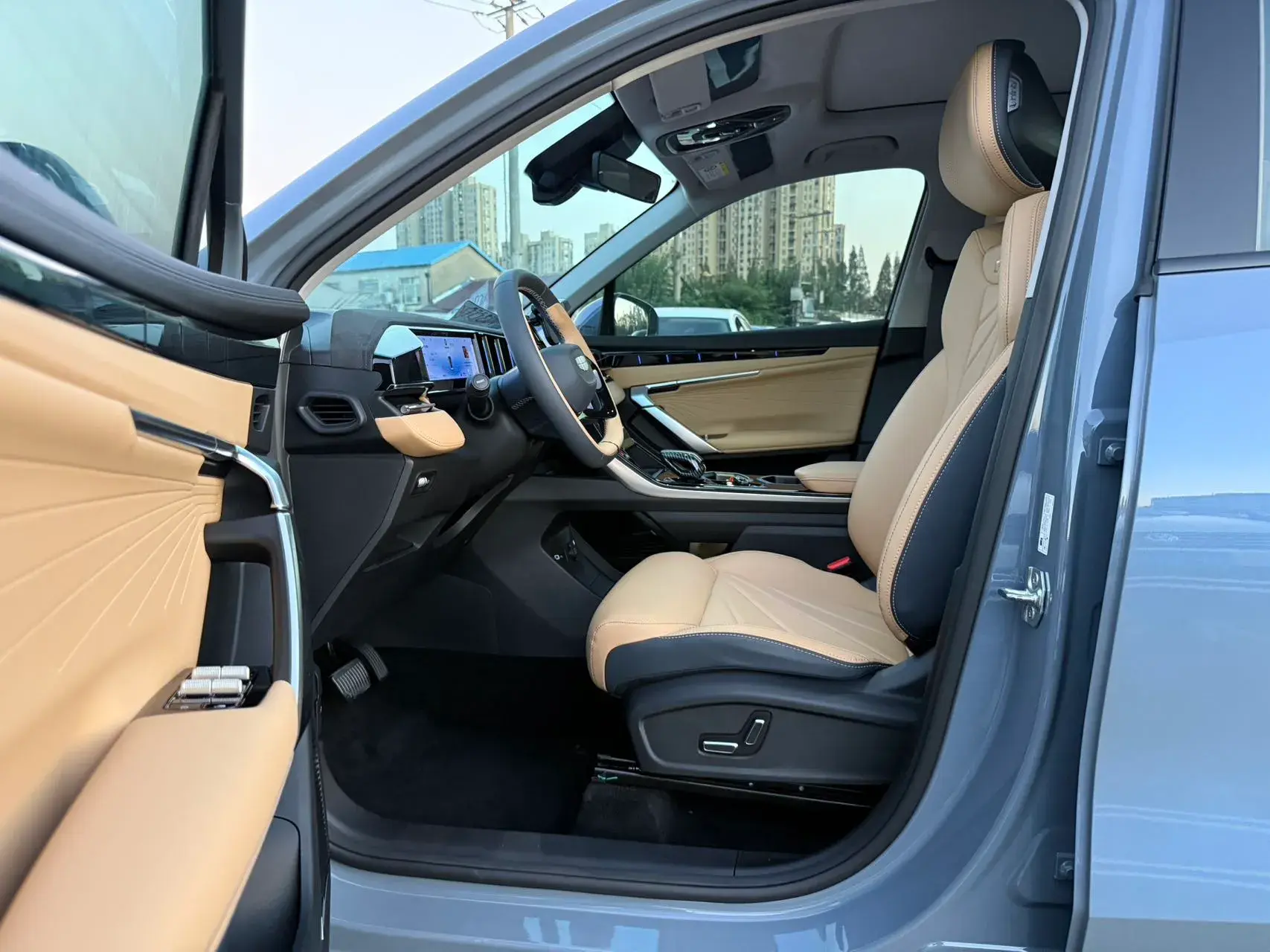 2023 GEELY STARRAY thumbnail 4