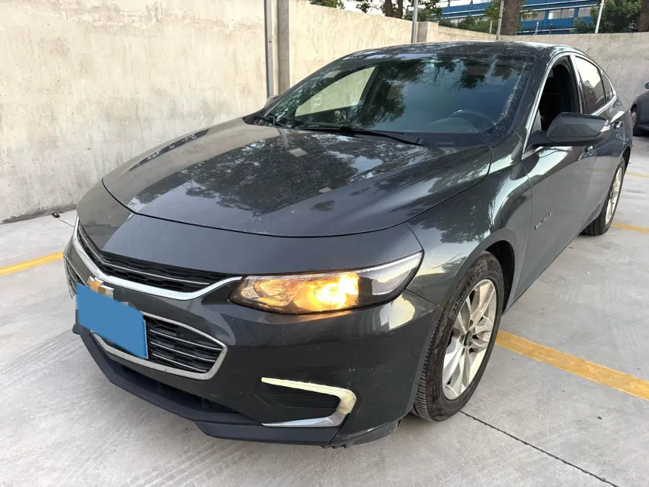 2018 CHEVROLET MALIBU view 1