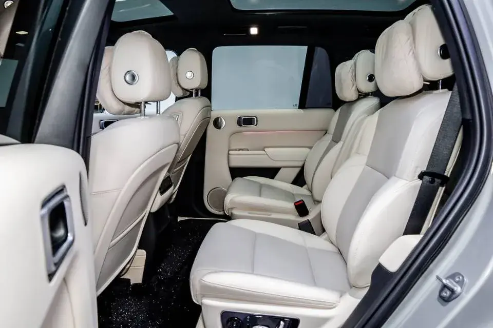 2024 LI L8 thumbnail 4