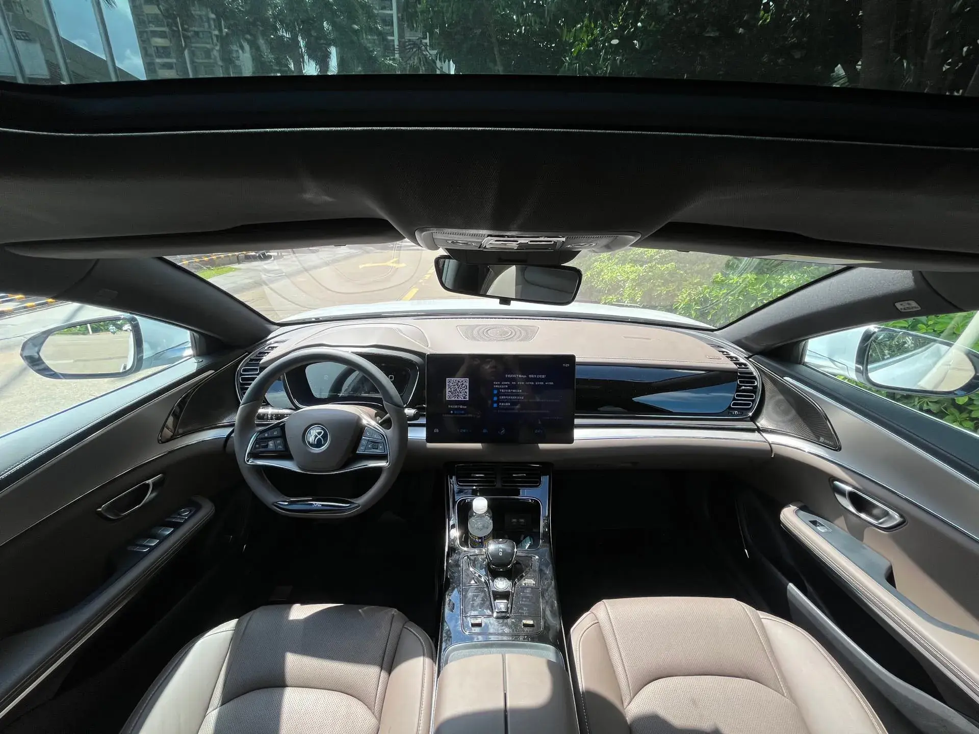 2020 BYD HAN thumbnail 3