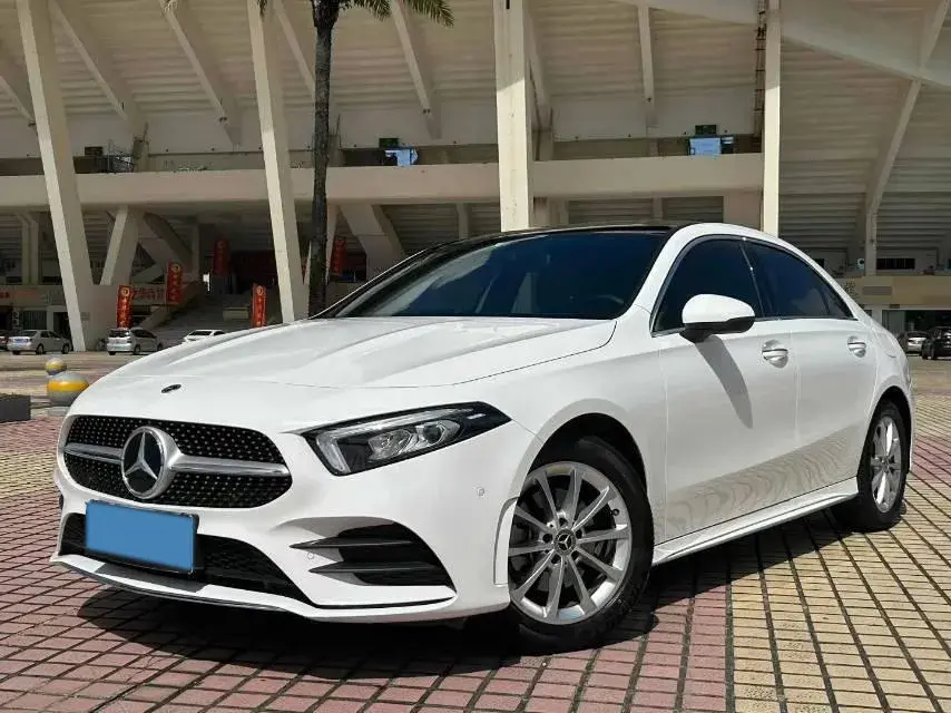 2022 Mercedes-Benz A Class 1.3T 163HP L4 7DCT