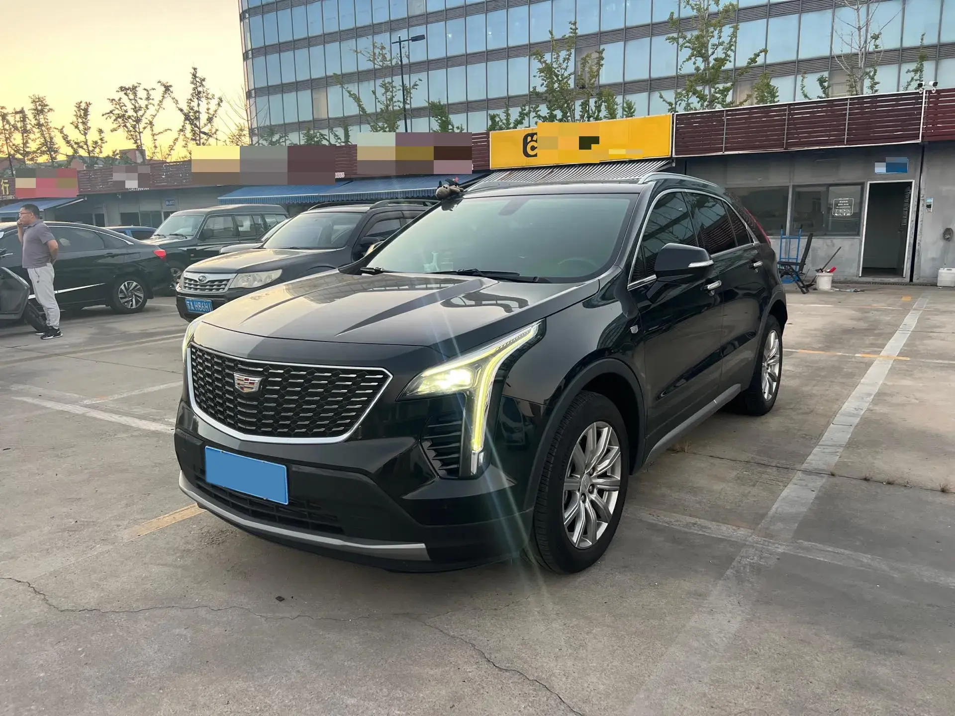 2020 CADILLAC XT4 view 1
