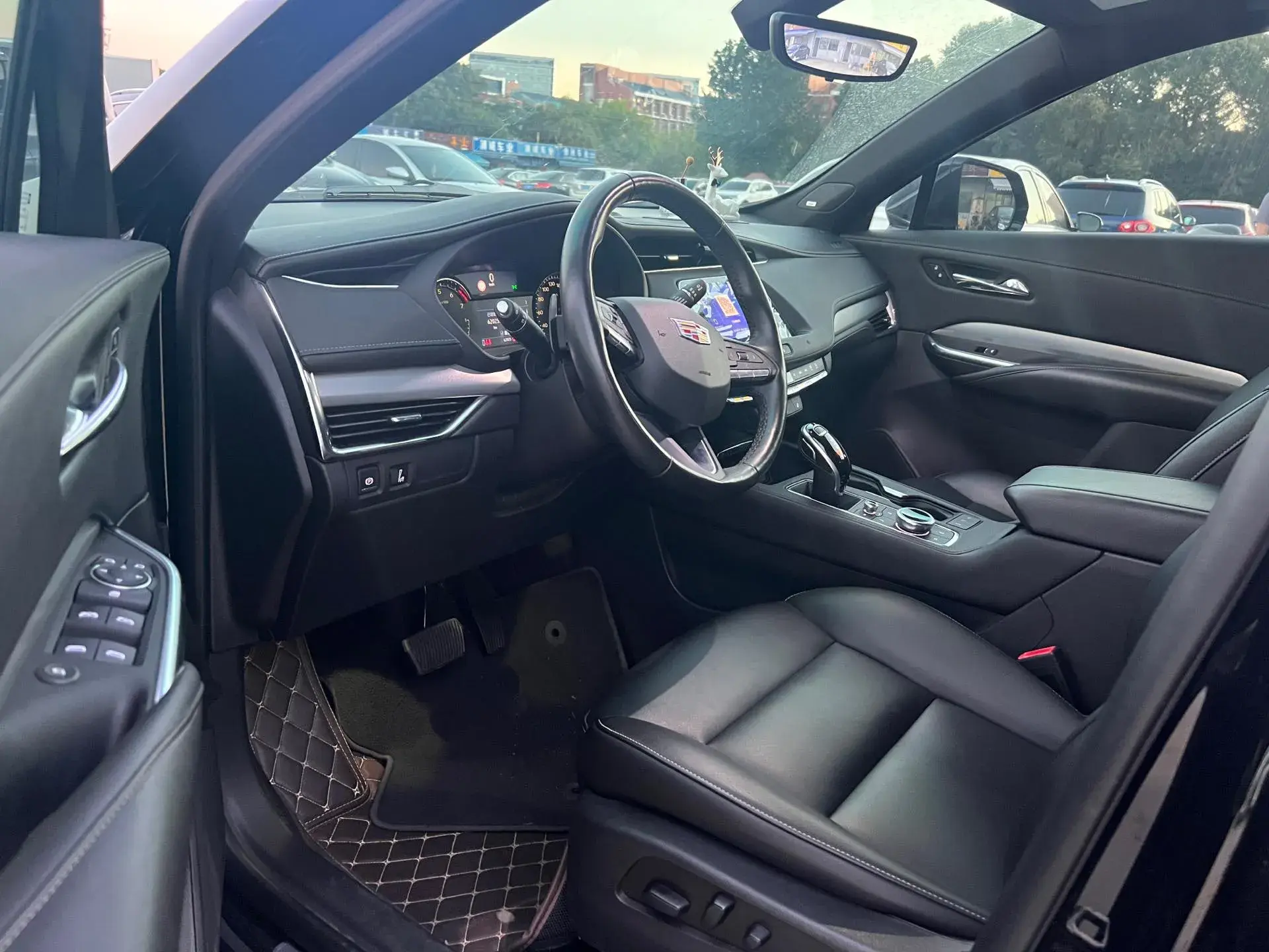 2020 CADILLAC XT4 thumbnail 3