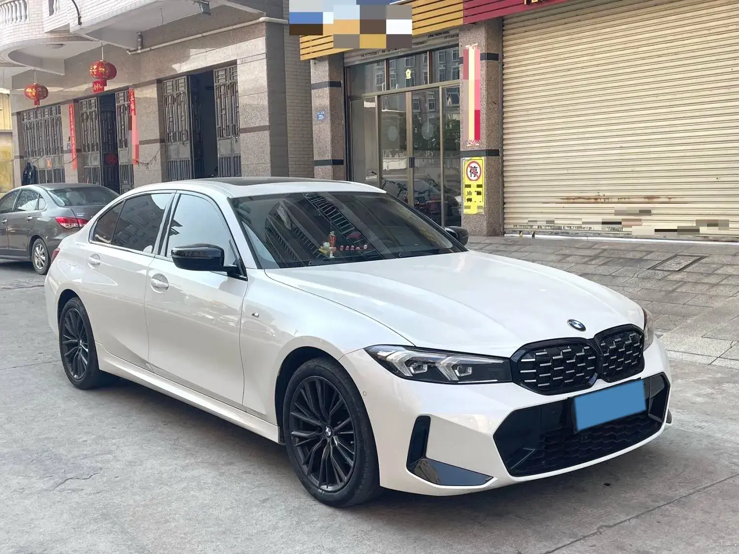 2023 BMW 3 thumbnail 3