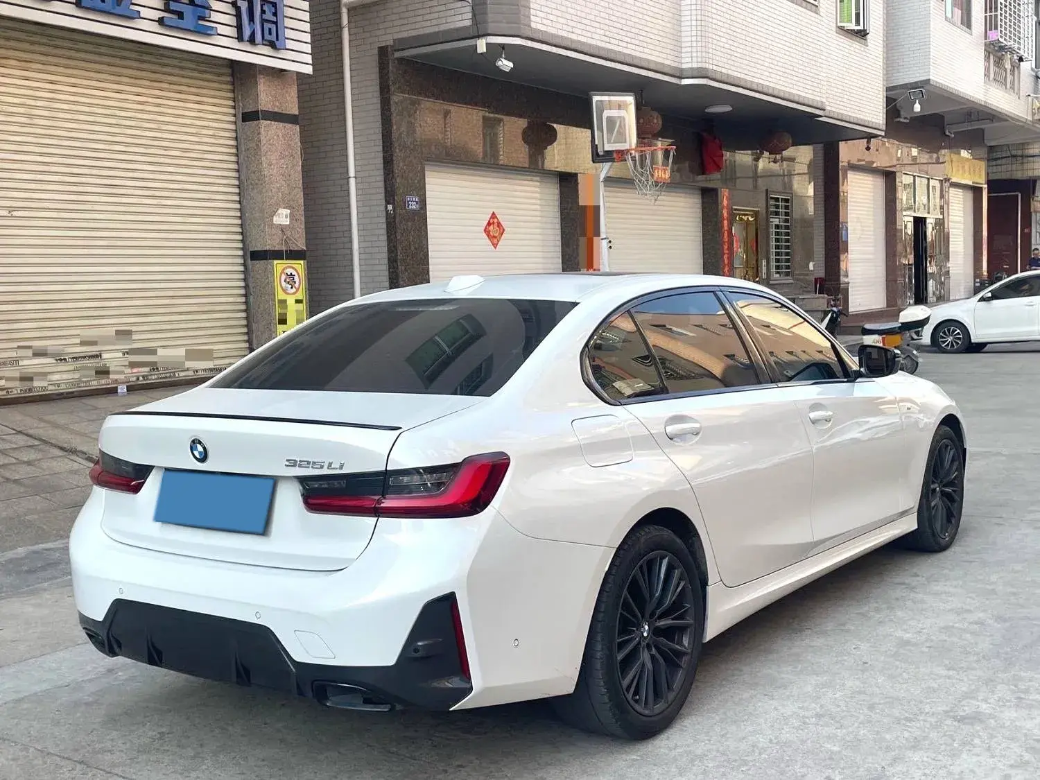 2023 BMW 3 thumbnail 4