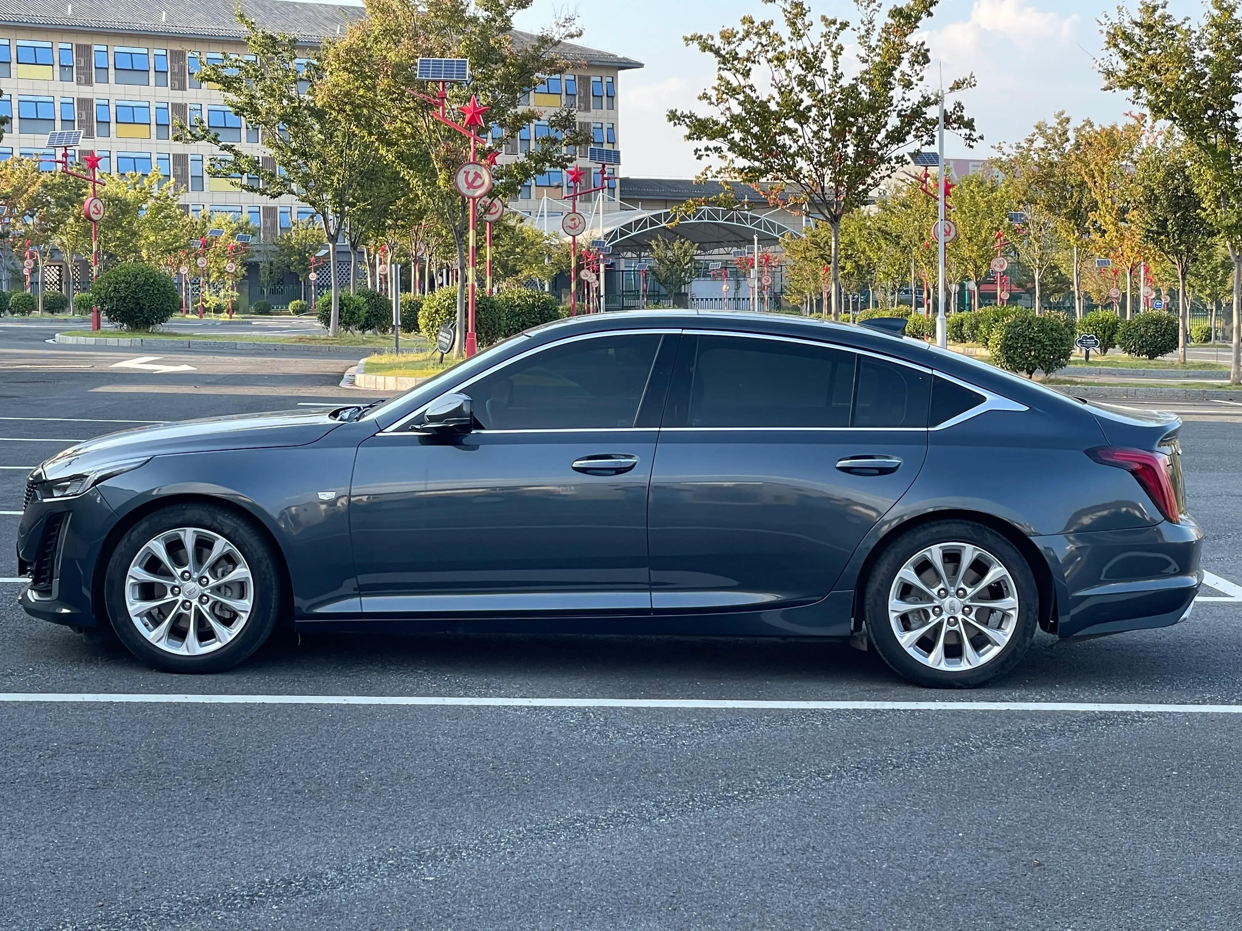 2022 CADILLAC CT5 thumbnail 4